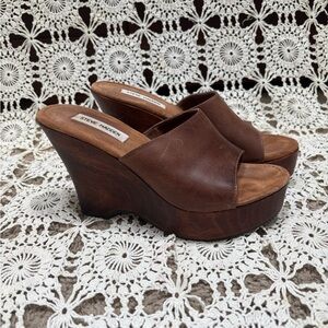 Steve Madden Brown Wedge Heels